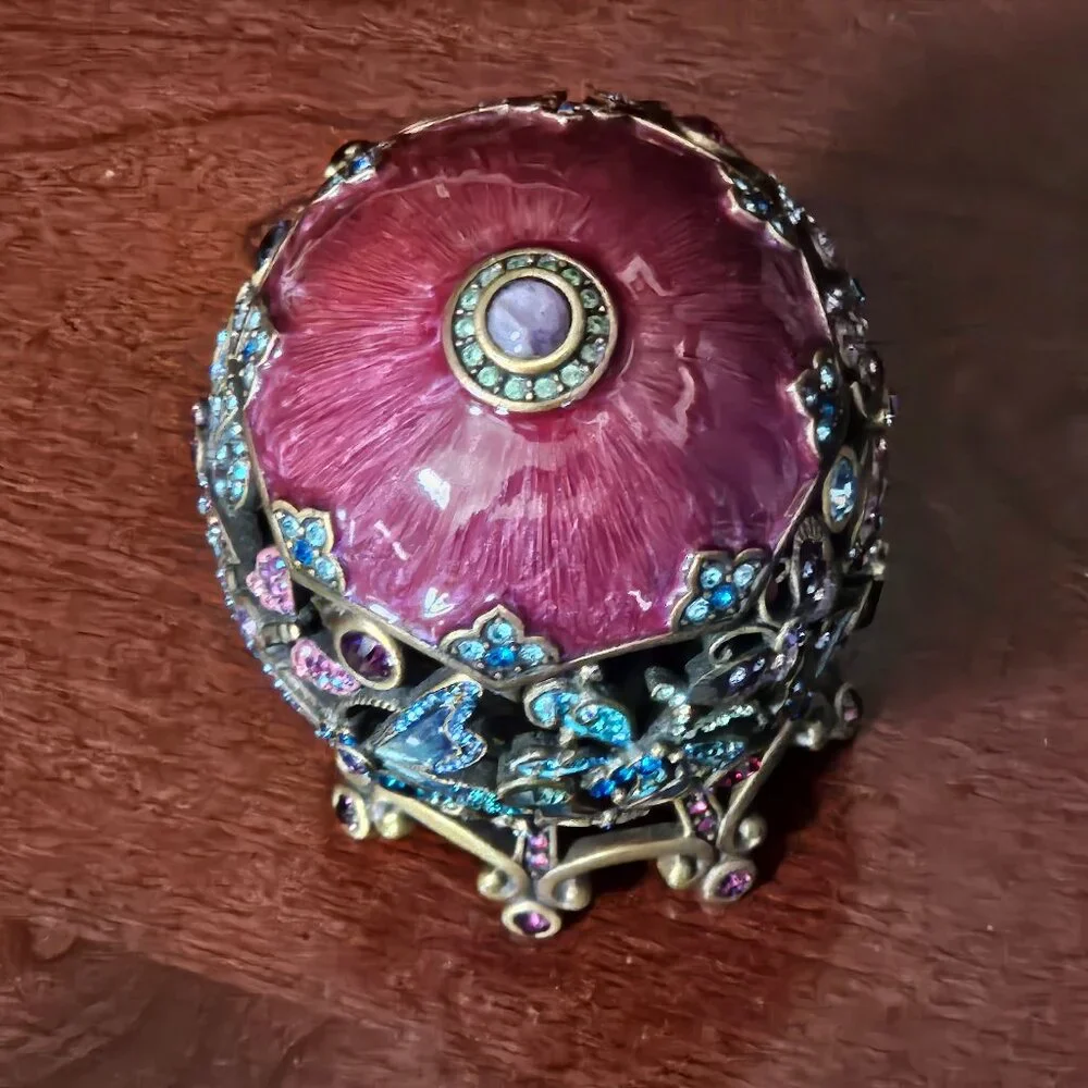 RARE JAY STRONGWATER AMARYLLIS BUTTERFLY ENAMEL CRYSTAL EGG OBJET FIGURINE STAND